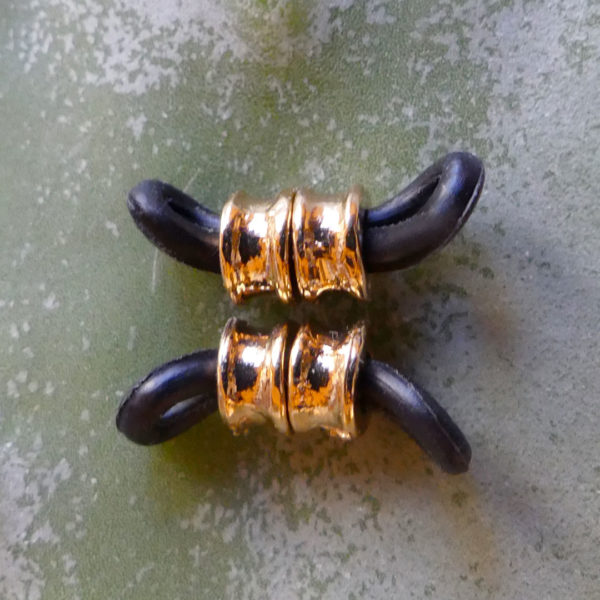 Ratnadevi jewelry | black rubber ends